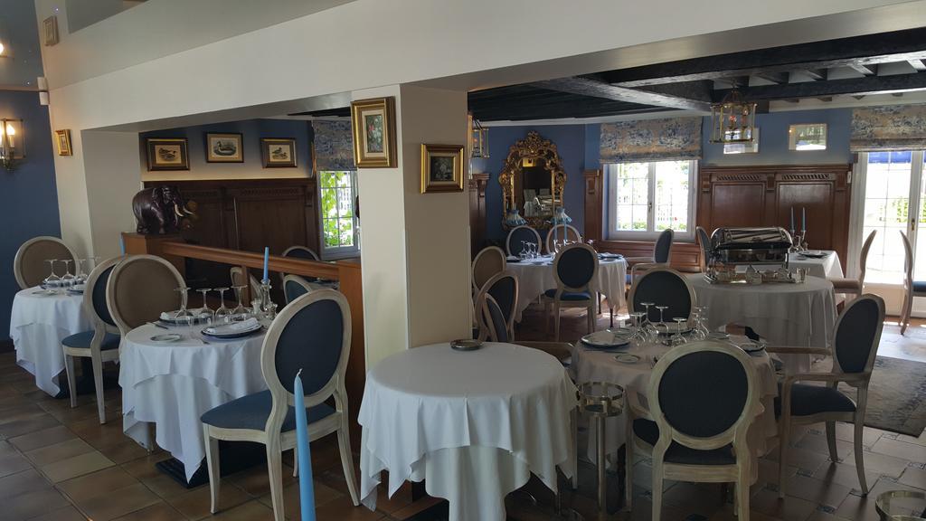 Logis - Hotel & Restaurant Le Gonfalon Germigny-l'Eveque Екстериор снимка