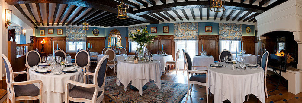 Logis - Hotel & Restaurant Le Gonfalon Germigny-l'Eveque Екстериор снимка